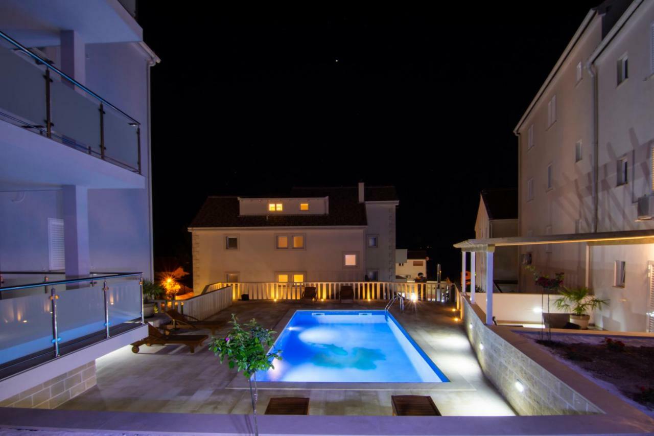 Apartments Sara 4 Bol Exteriér fotografie