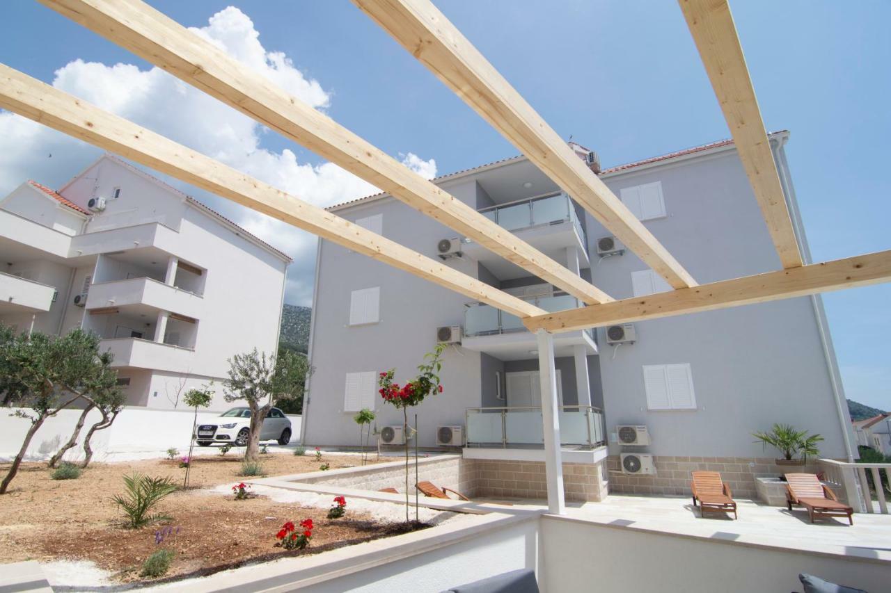 Apartments Sara 4 Bol Exteriér fotografie